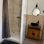 아파트 Loft Chaleureux Et Confortable Style Industriel Bouillargues