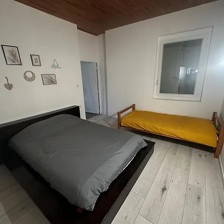 Апартаменты Loft Chaleureux Et Confortable Style Industriel Bouillargues