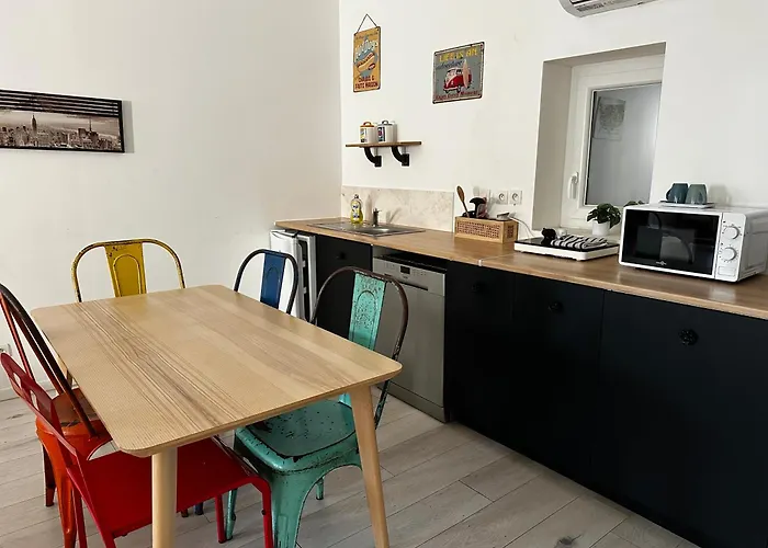 Апартаменты Loft Chaleureux Et Confortable Style Industriel Bouillargues