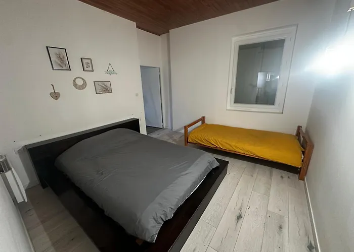 Апартаменты Loft Chaleureux Et Confortable Style Industriel Bouillargues